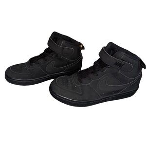 Nike Kids Court Borough Mid 2 Sz. 1.5 Shoes Black Monochrome Athleisure Sneakers